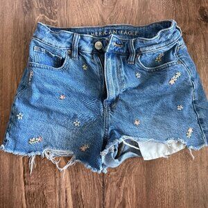 American Eagle Floral Embroidered Denim Shorts Size 0